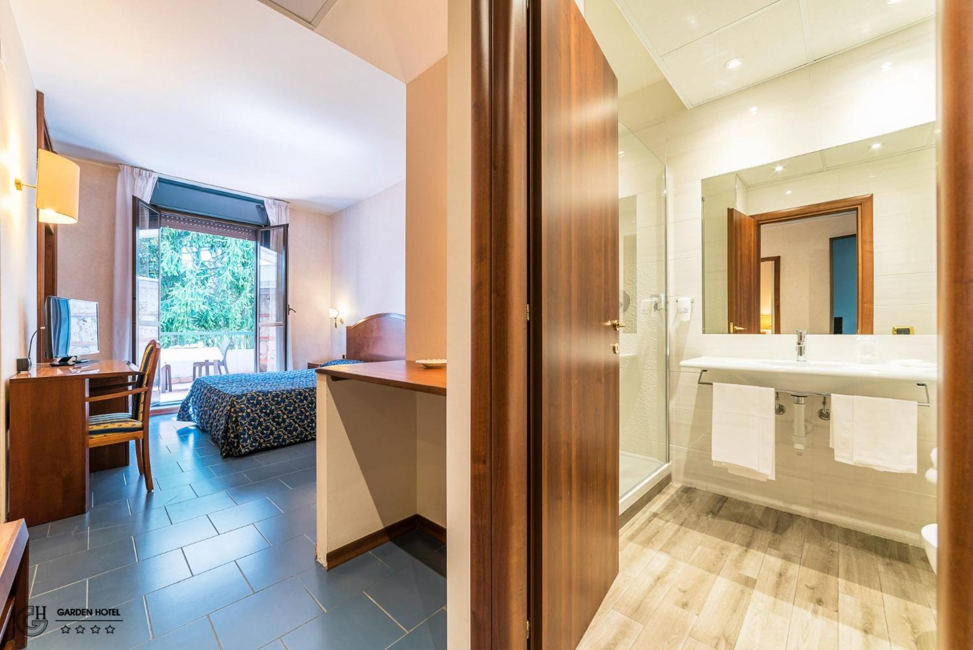 Double or Twin Room Balcony
